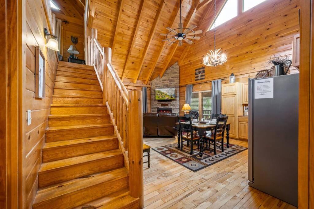 2-Bedroom Cabin With 2 Master Suites, Loft, Half-Bath And Hot Tub In A Serene Resort Setting سيفيرفيل المظهر الخارجي الصورة