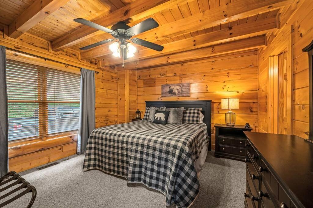 2-Bedroom Cabin With 2 Master Suites, Loft, Half-Bath And Hot Tub In A Serene Resort Setting سيفيرفيل المظهر الخارجي الصورة