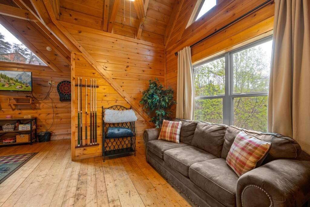 2-Bedroom Cabin With 2 Master Suites, Loft, Half-Bath And Hot Tub In A Serene Resort Setting سيفيرفيل المظهر الخارجي الصورة